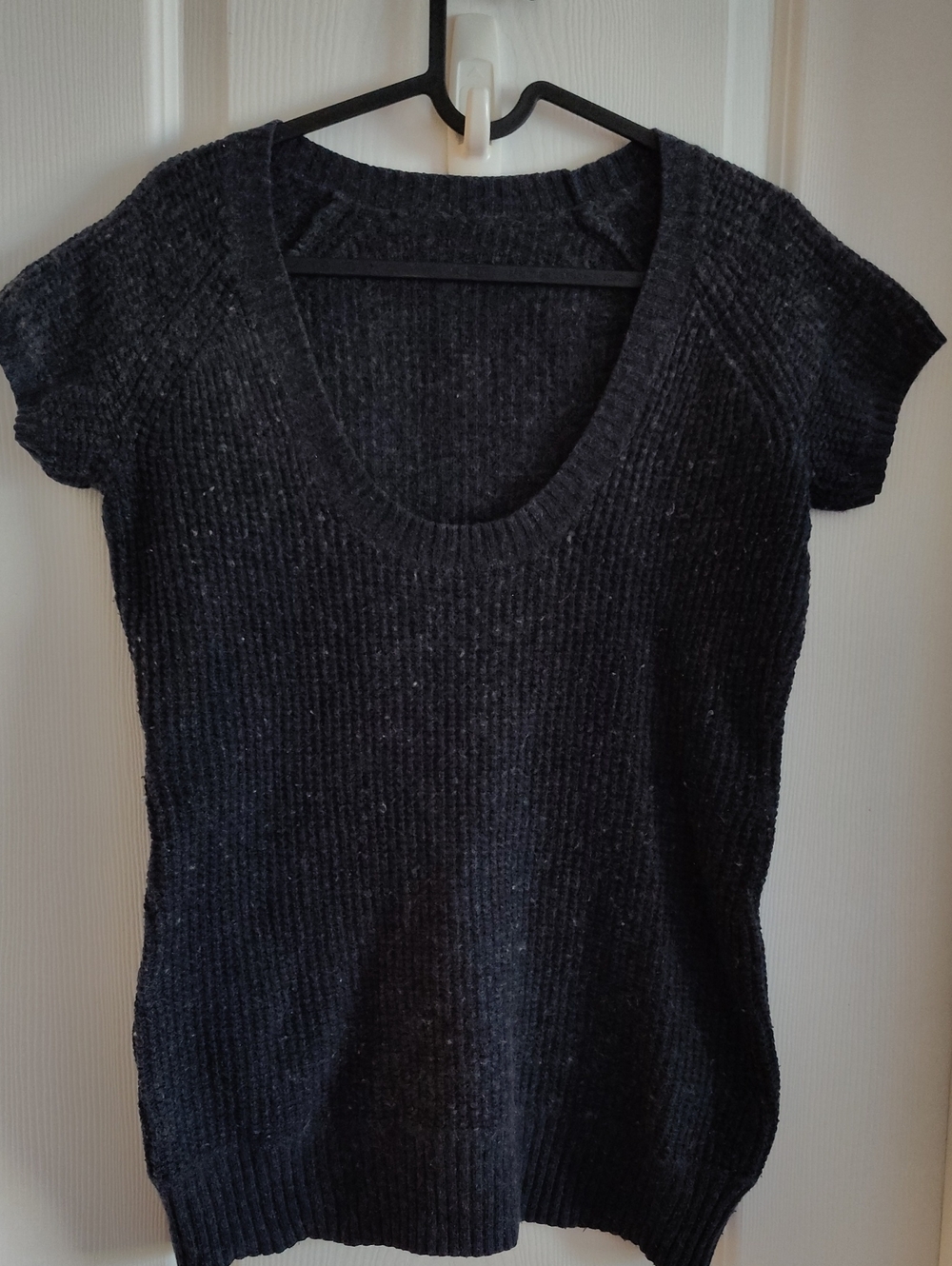 ❄️ Women's Gray Wool Blend Sweater Vest